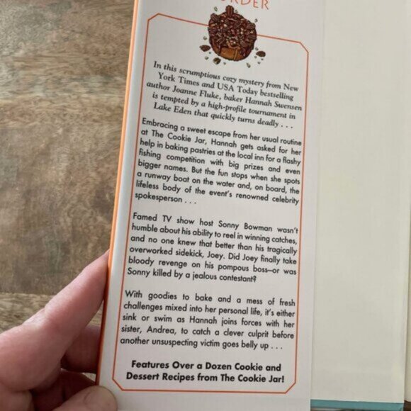 5/$20 NEW Caramel Pecan Roll Murder: A Hannah Swensen Mystery Book by J Fluke - Picture 2 of 5